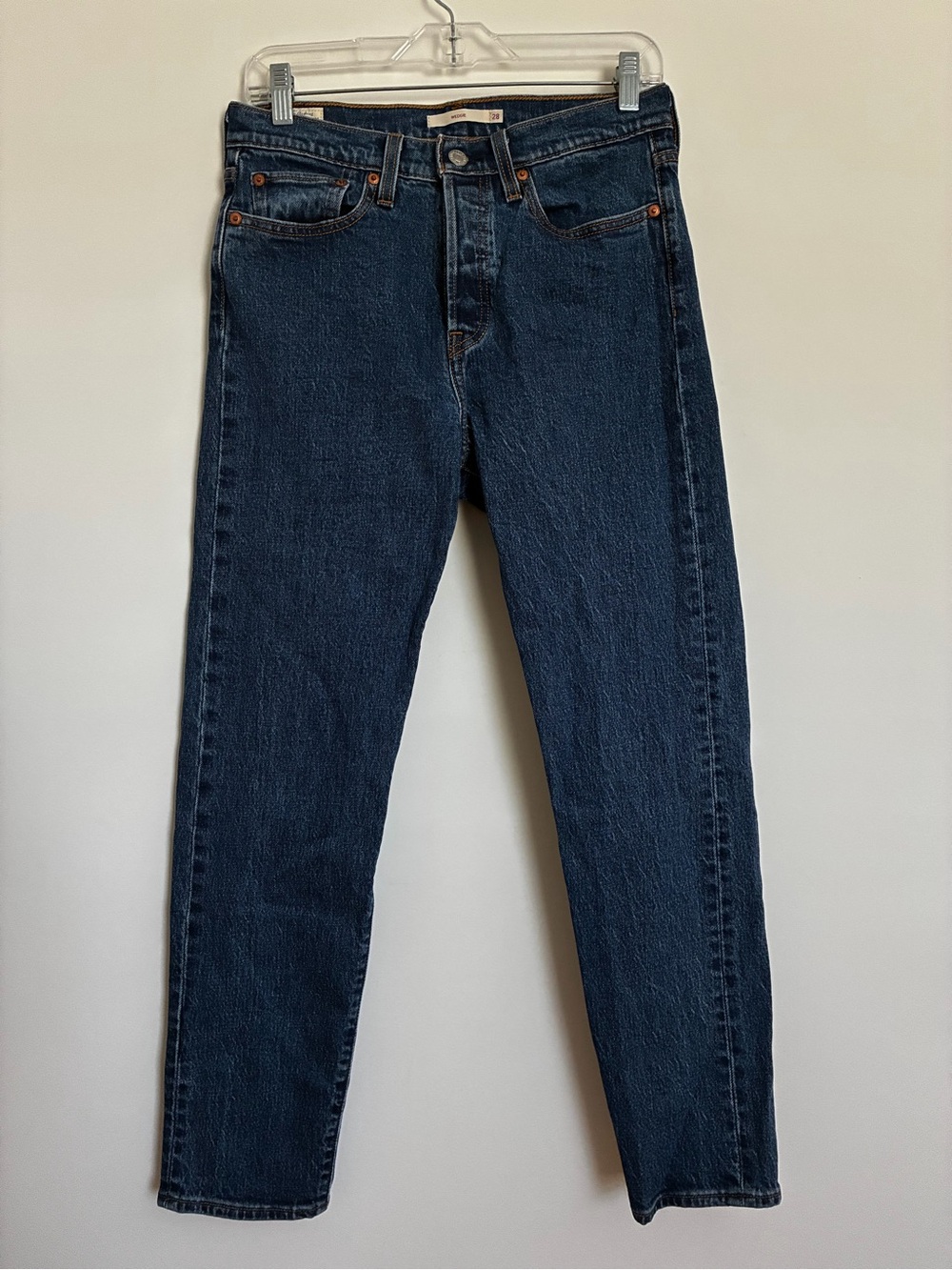 Levi’s Premium Wedgie Jean Medium wash size 28